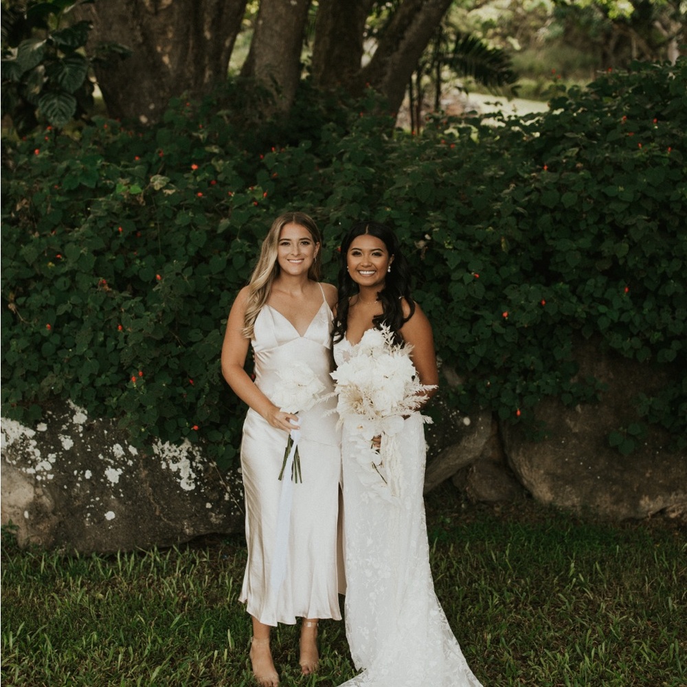 Saints + Secrets size large dress